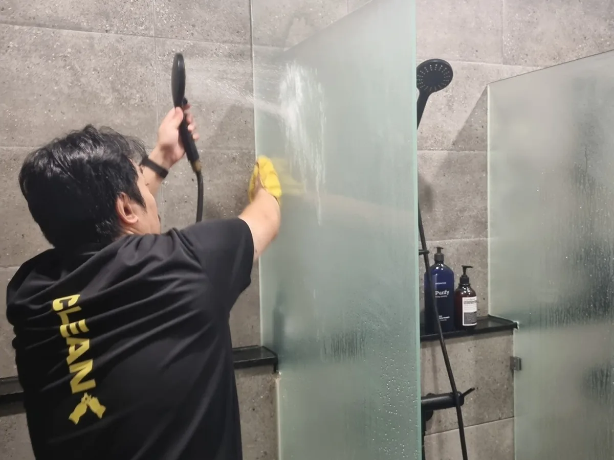 안성시 삼죽면 건물 세면대·파우더룸 바닥 위생청소 사례 - 행진크린